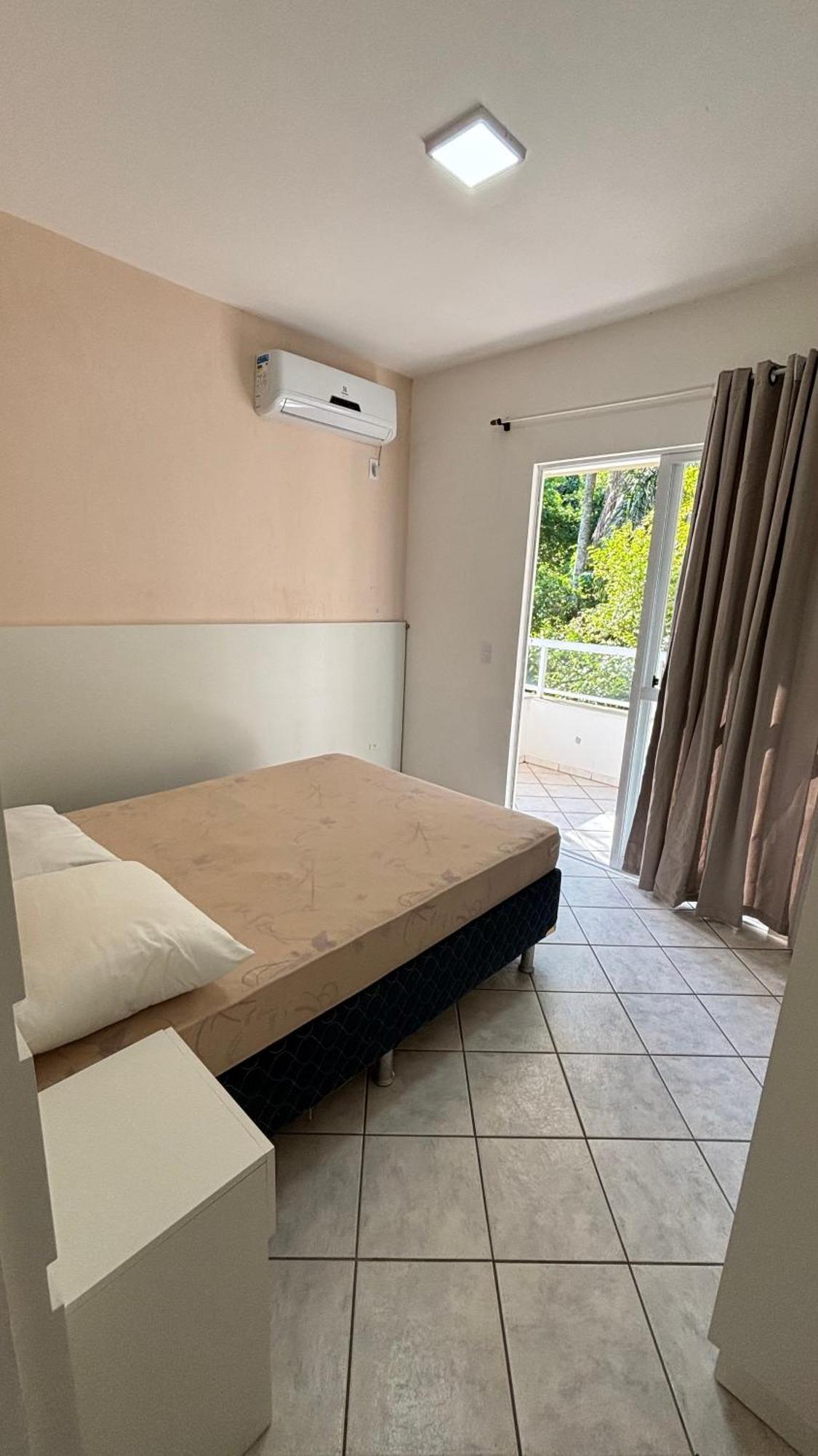 Apto Em Condominio No Centro De Bombinhas, Proximo Da Praia Ngoại thất bức ảnh